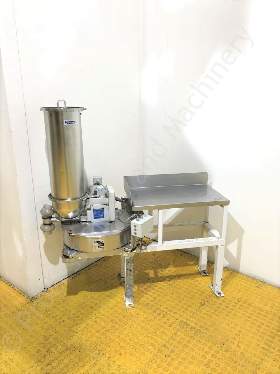 Used KTRON KT20 Twin Screw Volumetric Feeder with D5 Platform Scale